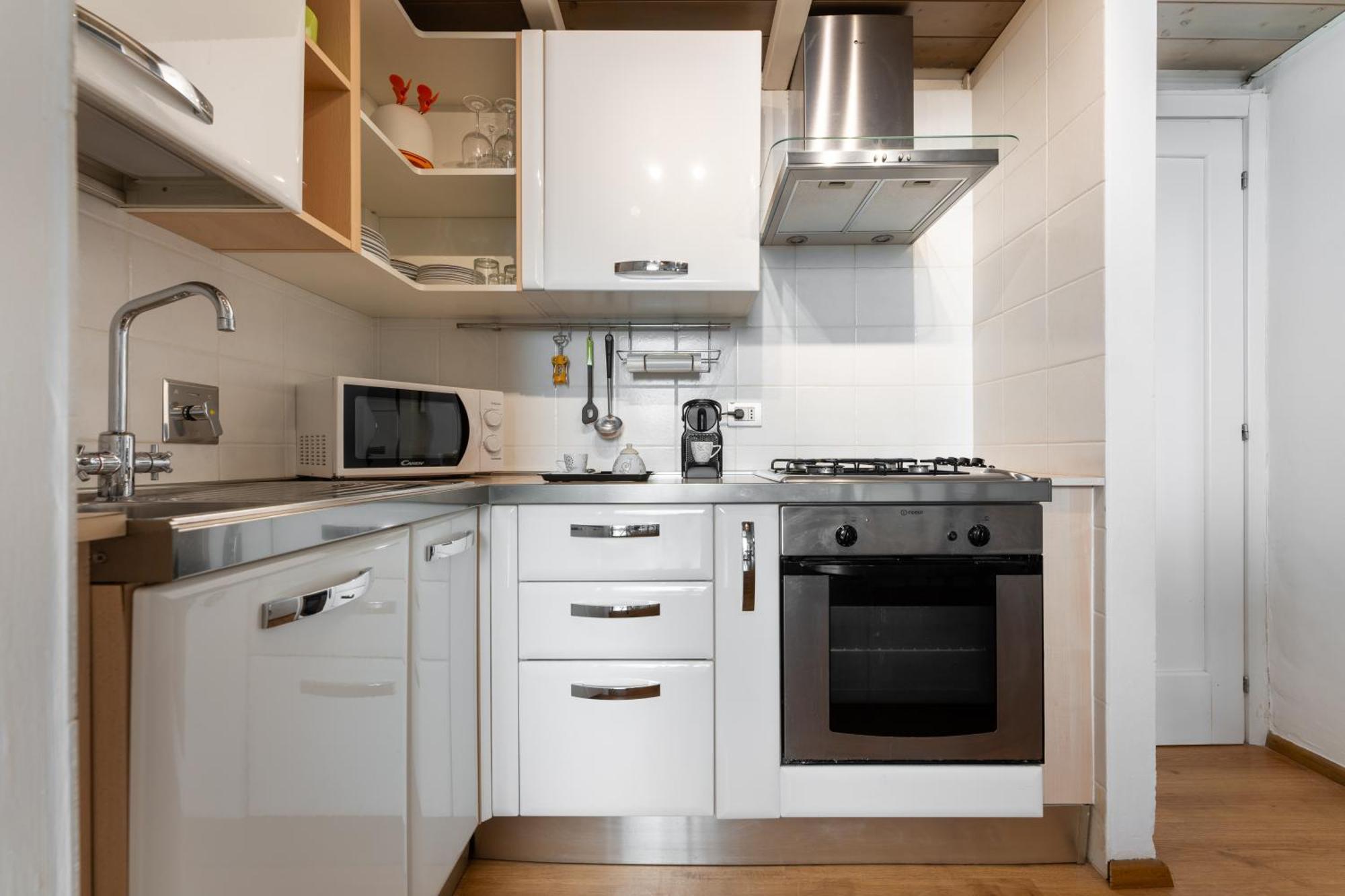 Metropolitan Loft: Center Base With Local Charm Apartamento